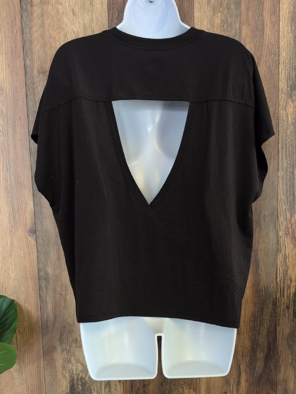 Avia Square Sleeveless Open Back Relaxed Crop Tee XL  W366